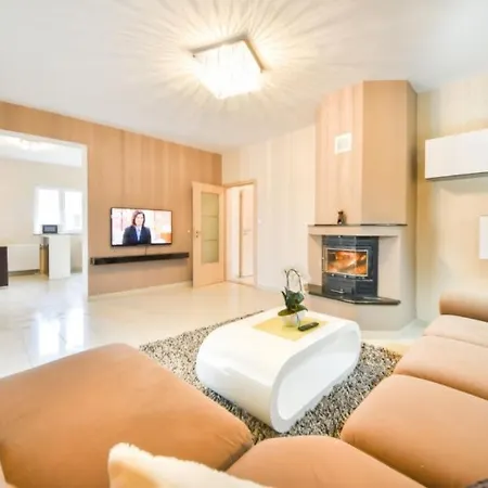 Tatil Evi Family Friendly House With A Parking Space Galovac, Zadar - 17912 *